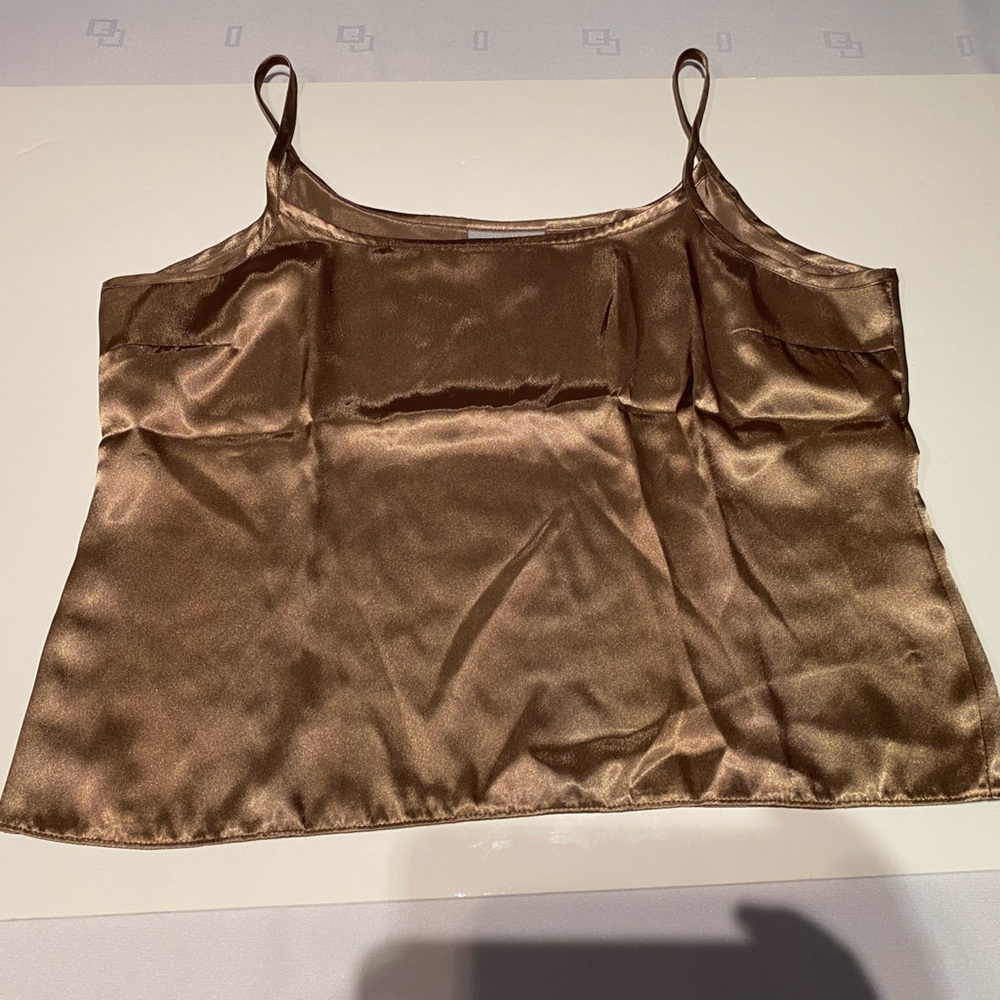 Gold silky tank top L